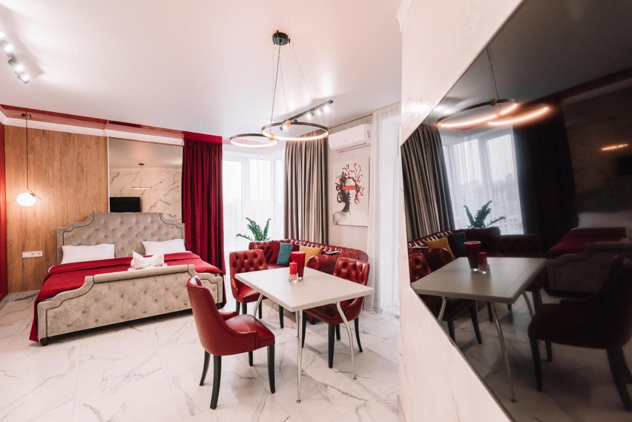 קייב Royal Tower Vip Smart Apartments 4 מראה חיצוני תמונה