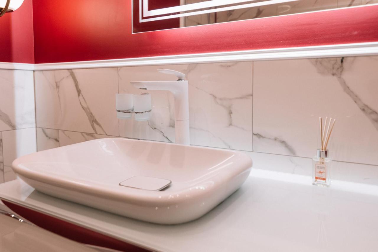 קייב Royal Tower Vip Smart Apartments 4 מראה חיצוני תמונה